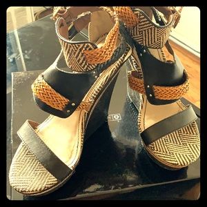 Black tribal weaved wedges